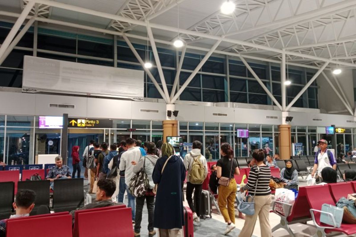 Pengguna jasa Bandara Lombok diimbau pakai transportasi resmi jelang Lebaran