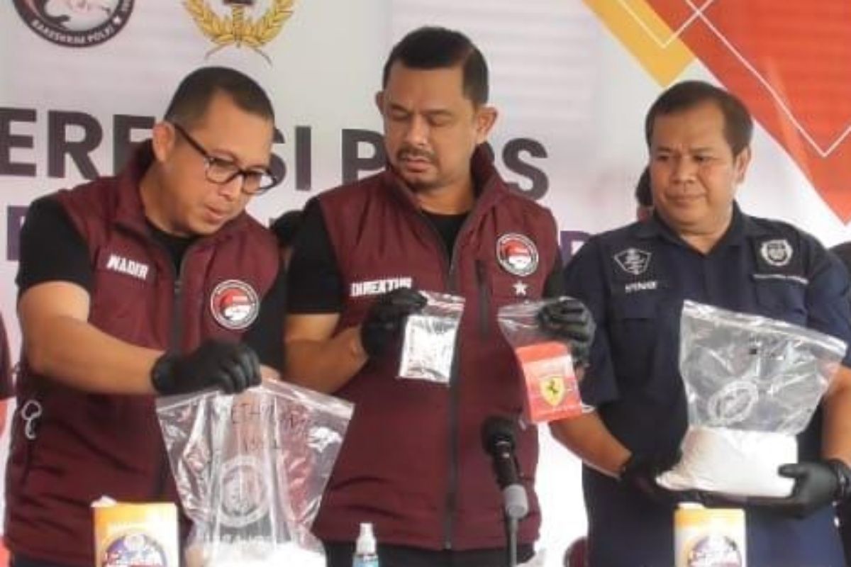 Pabrik rumahan narkoba "Happy Water" di Semarang terungkap