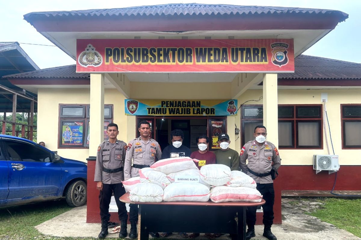 Polisi di Weda Utara amankan 500 kantong minuman keras