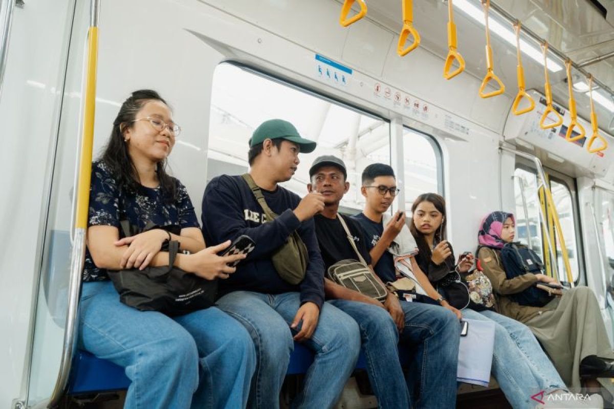 Nelayan Pasuruan diajak jalan-jalan ke Jakarta