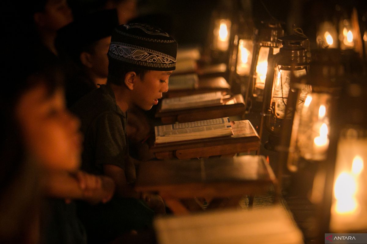 Inilah tanda-tanda datangnya malam Lailatul Qadar menurut hadis
