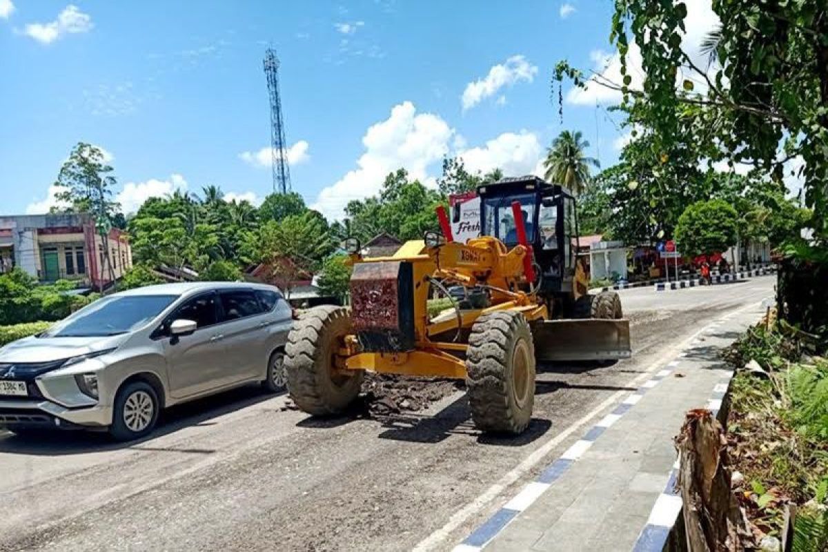 Kementerian PUPR lakukan penanganan jalan di Barito Utara