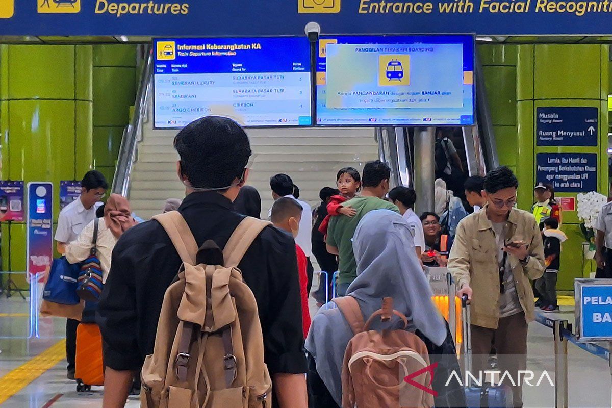 H-5 Lebaran, 17.994 orang tinggalkan Jakarta lewat Stasiun Gambir