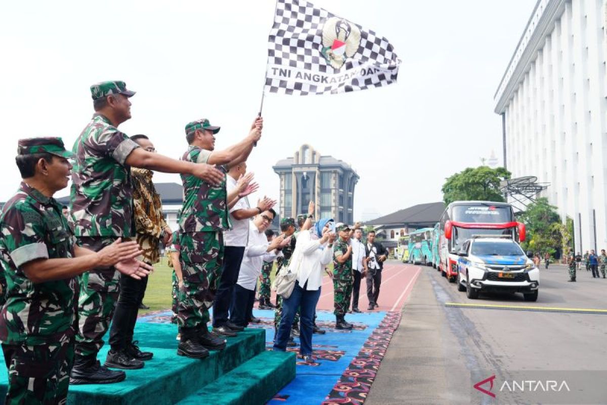 TNI AD berangkatkan 1.394 peserta mudik gratis dari Mabes