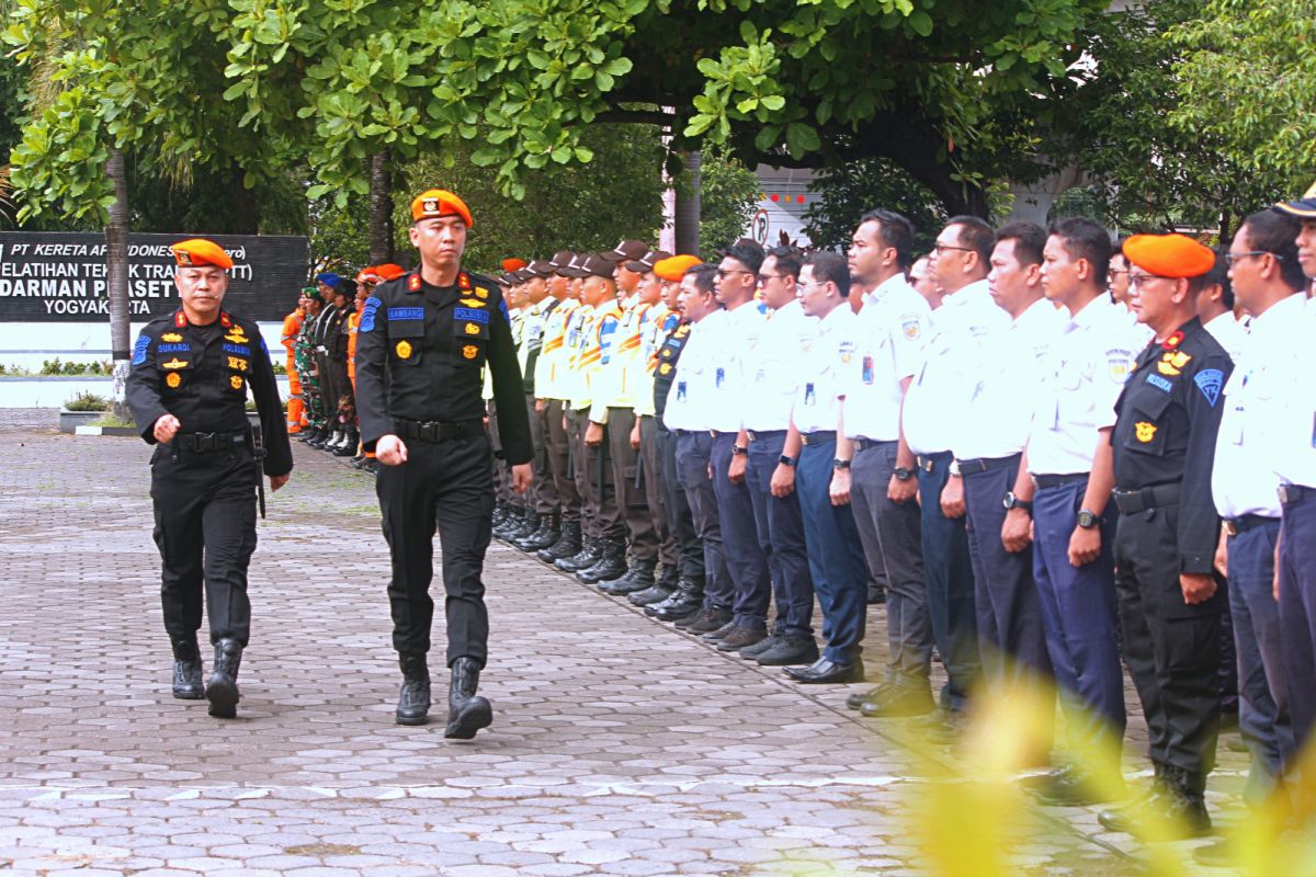 Daop 6 Yogyakarta menyiagakan 695 pasukan gabungan selama Lebaran 2024