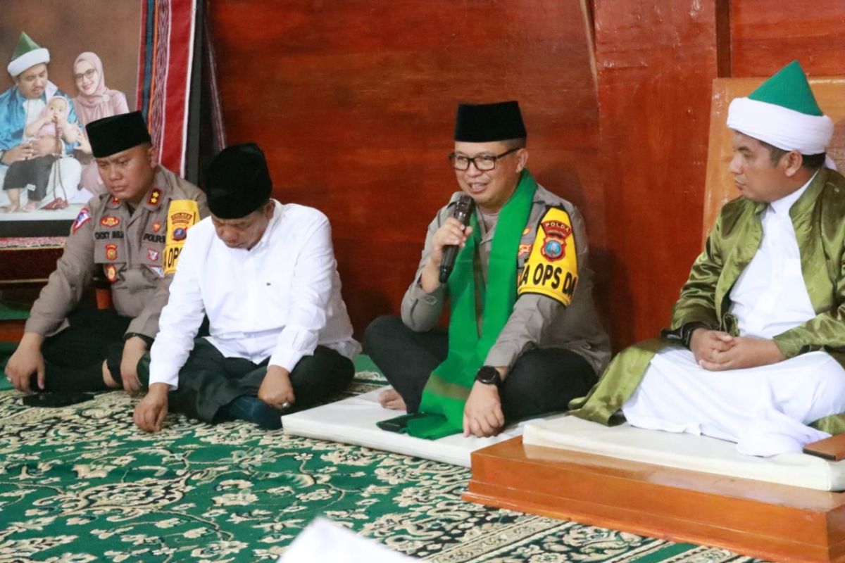 Kapolda Sumut Safari Ramadhan di Pondok Persulukan TGB Simalungun
