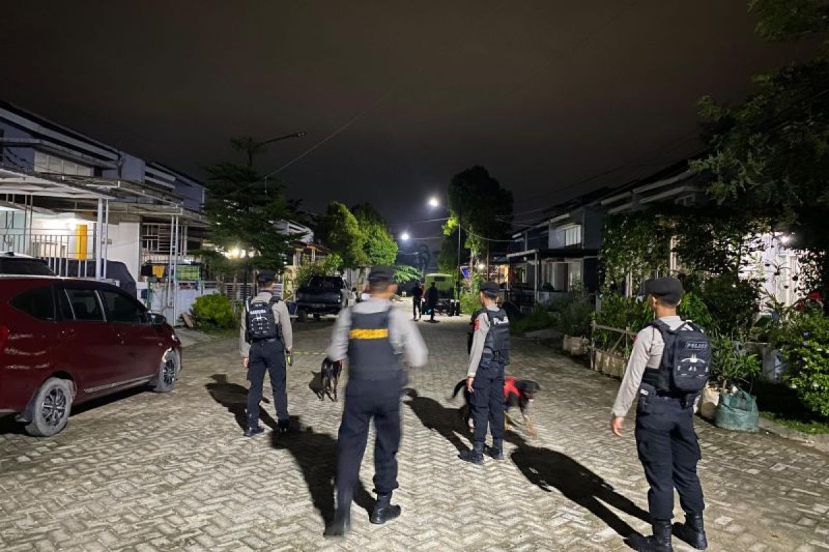 Polda Sultra kerahkan "polisi satwa" untuk patroli pemukiman warga