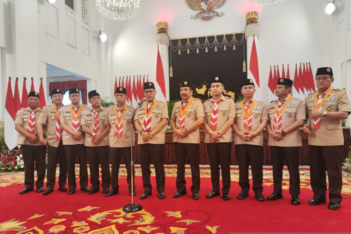 Jokowi: Pramuka harus  lakukan pembinaan karakter generasi muda