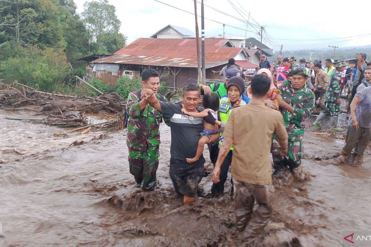 256 warga terdampak banjir lahar Gunung Marapi