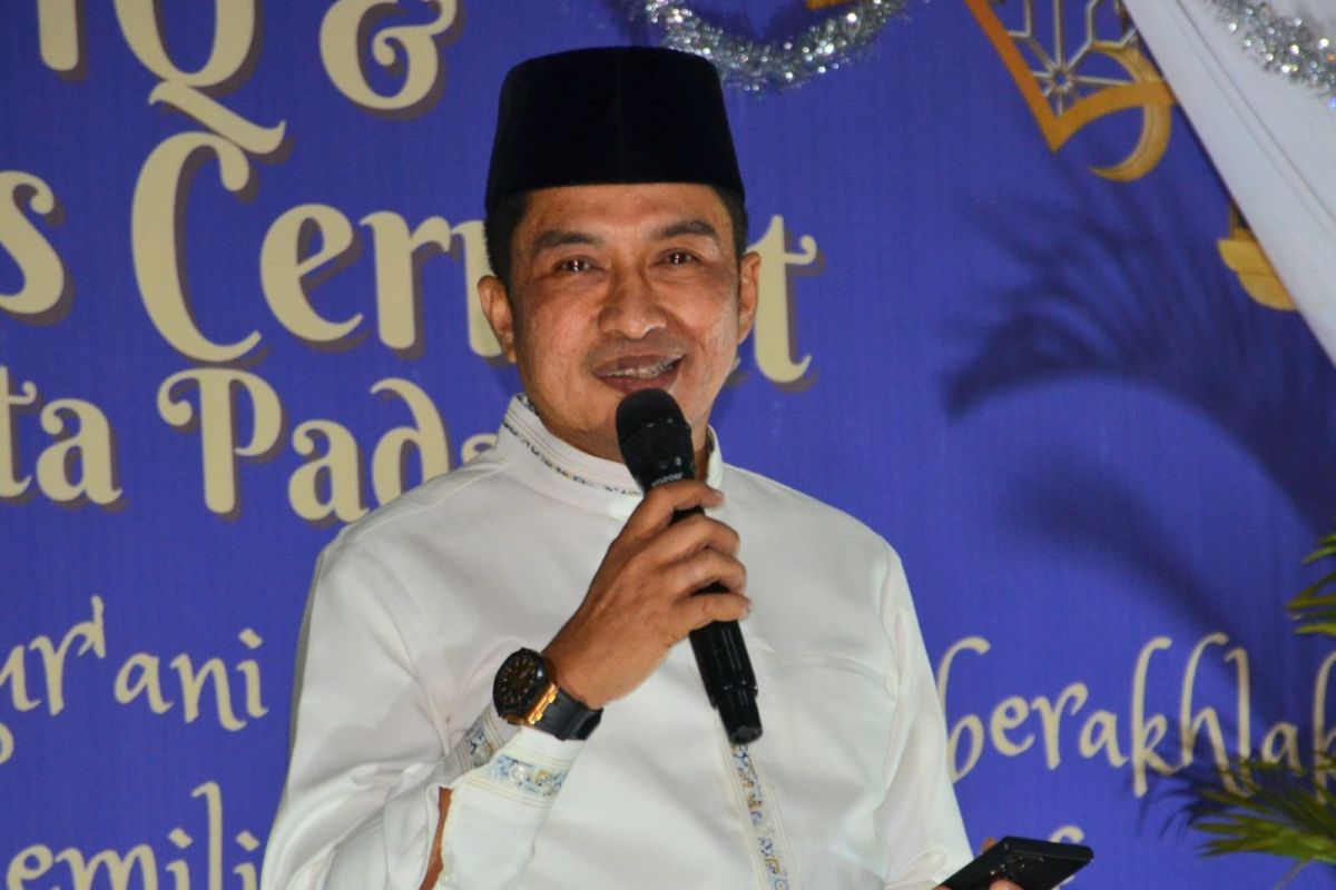 Hadiri MTQ dan Cerdas Cermat di Masjid Raya Baiturrahman, Ekos Albar : Semoga Merata di Seluruh Kota Padang