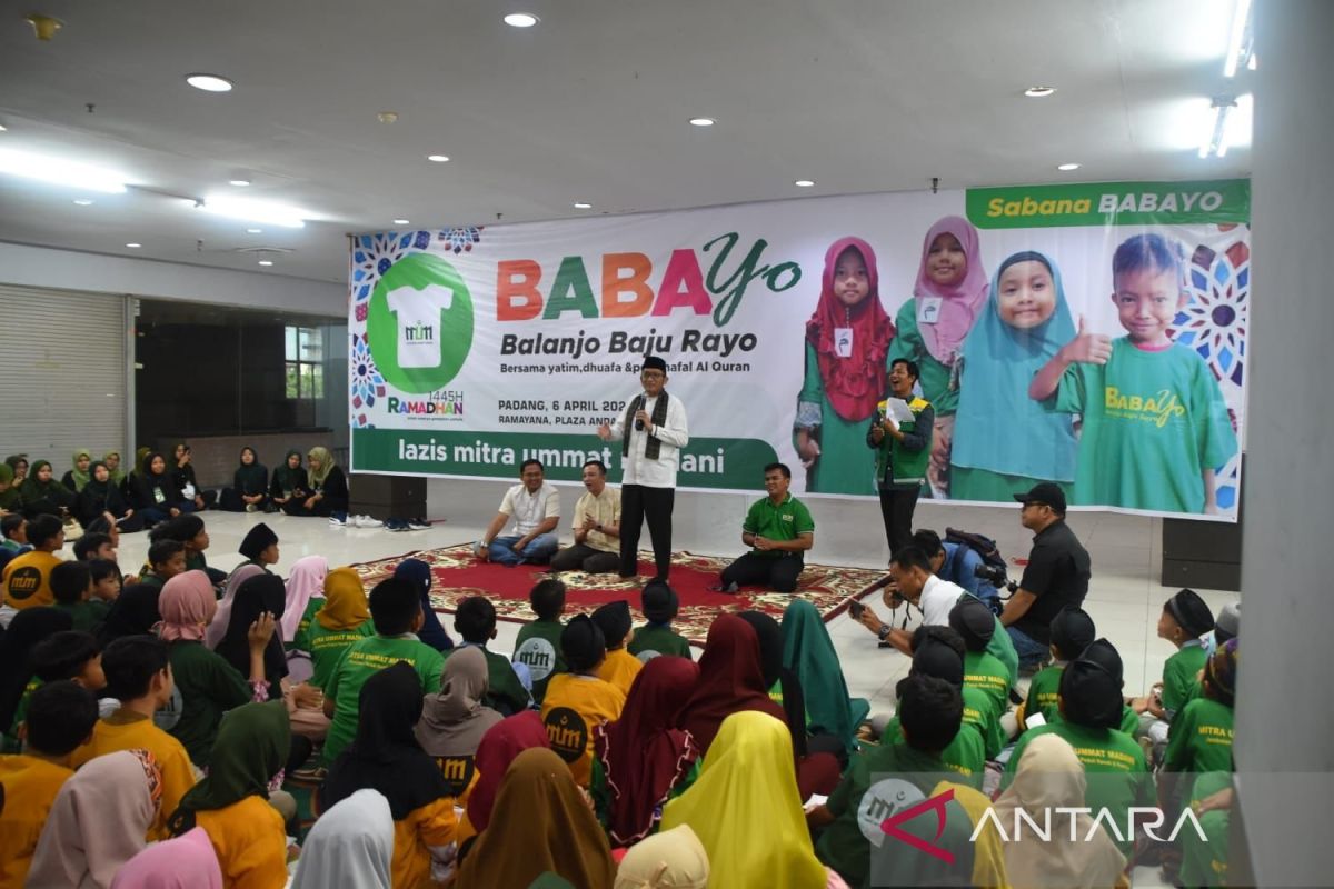 Hendri Septa Hadiri "Babayo", 500 Anak Yatim Berbelanja Baju Rayo