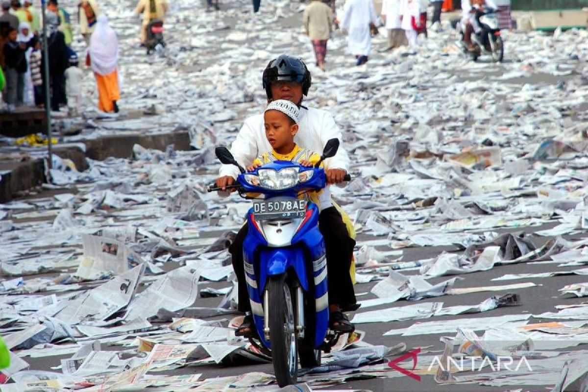 Akademisi serukan Green Idul Fitri, tak pakai koran saat Shalat Ied