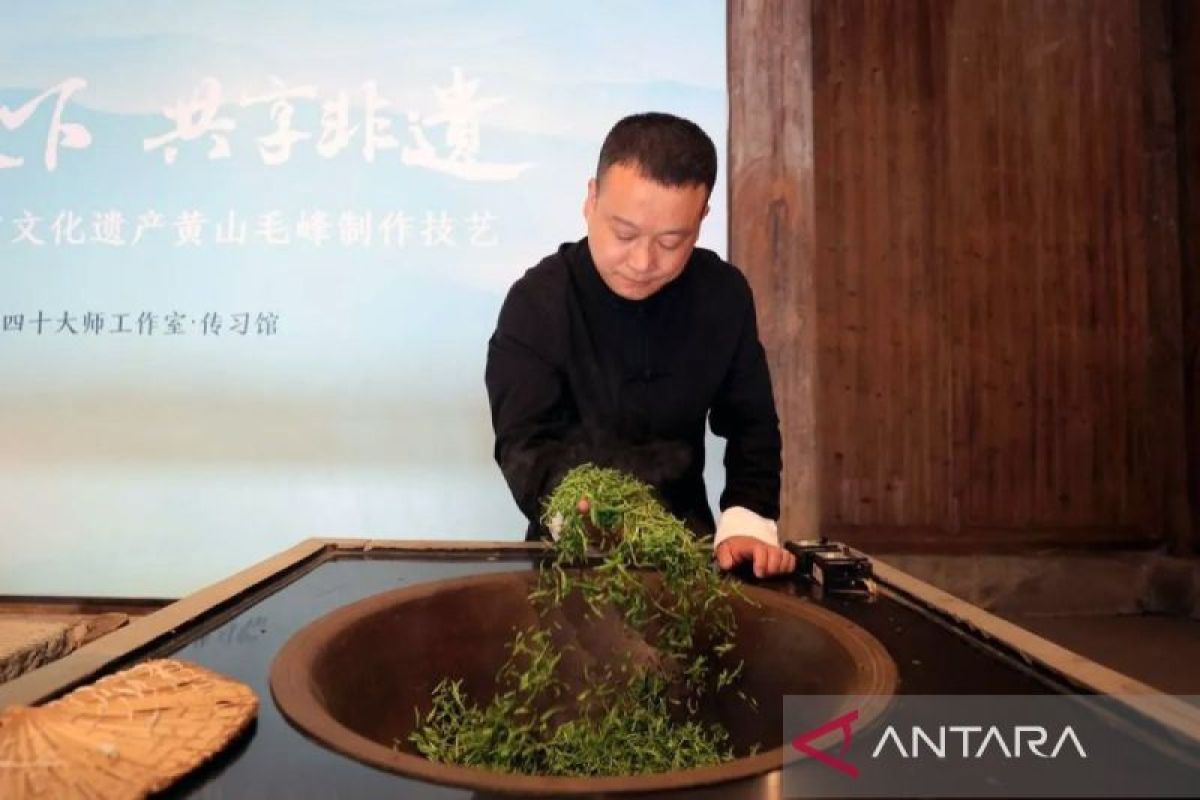 Teknologi digital "sebar luaskan" aroma teh di Anhui China Timur