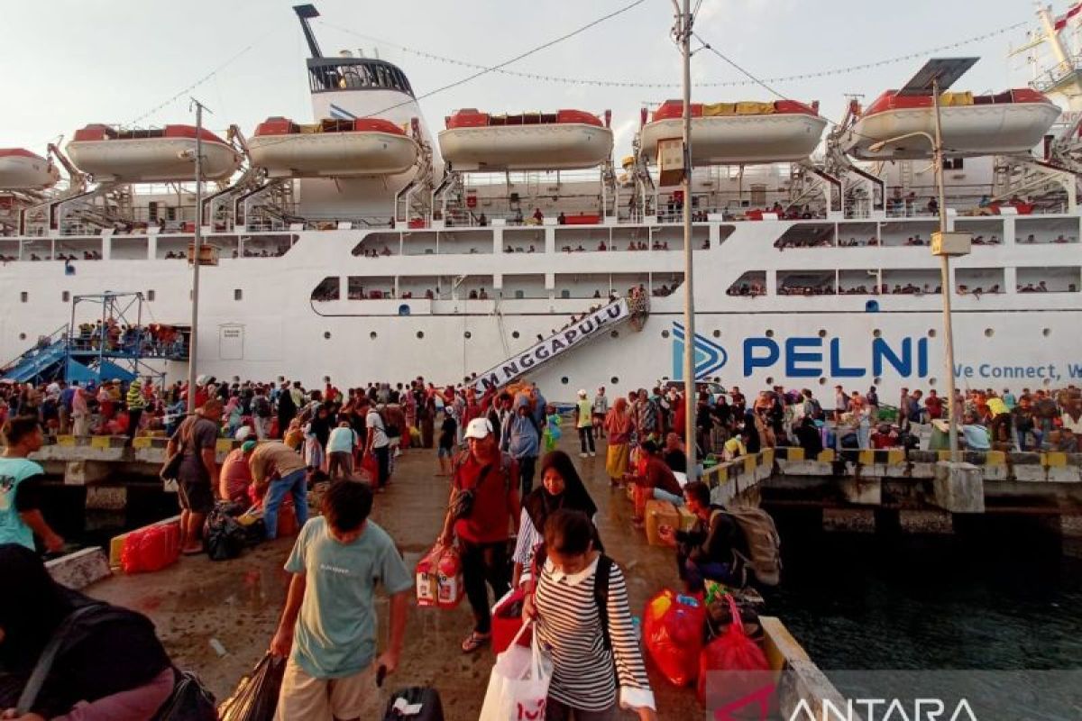 Keseruan mudik  menggunakan kapal laut  Ambon - Jakarta