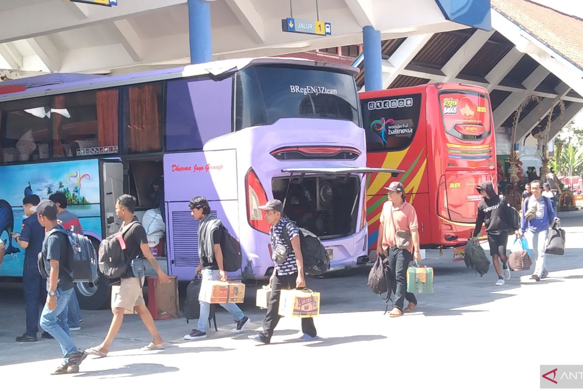 Terminal Mengwi Bali atur arus kedatangan dan pemudik Lebaran 2024
