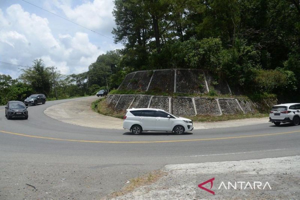 Kepadatan lalu lintas kendaraan bermotor pemudik di Aceh meningkat