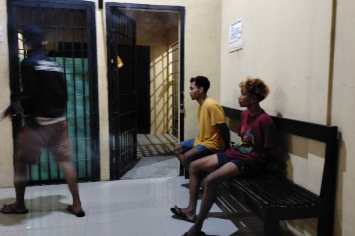Polisi tangkap dua pelaku dan tiga penadah curamor di Lombok Timur