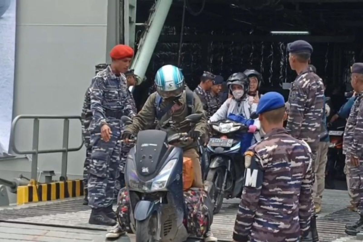 TNI AL fasilitasi mudik naik kapal perang ke Semarang hingga Surabaya