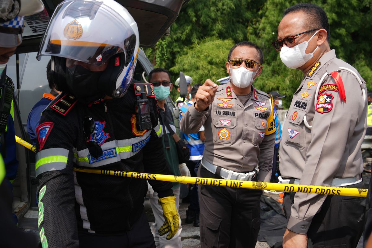 Polri evaluasi penerapan contraflow di Tol Jakarta-Cikampek