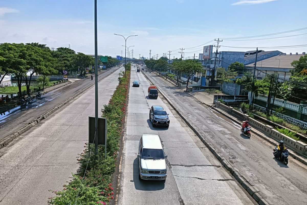Info mudik - Lalu lintas di Jalan Kaligawe Semarang arah Pantura lancar