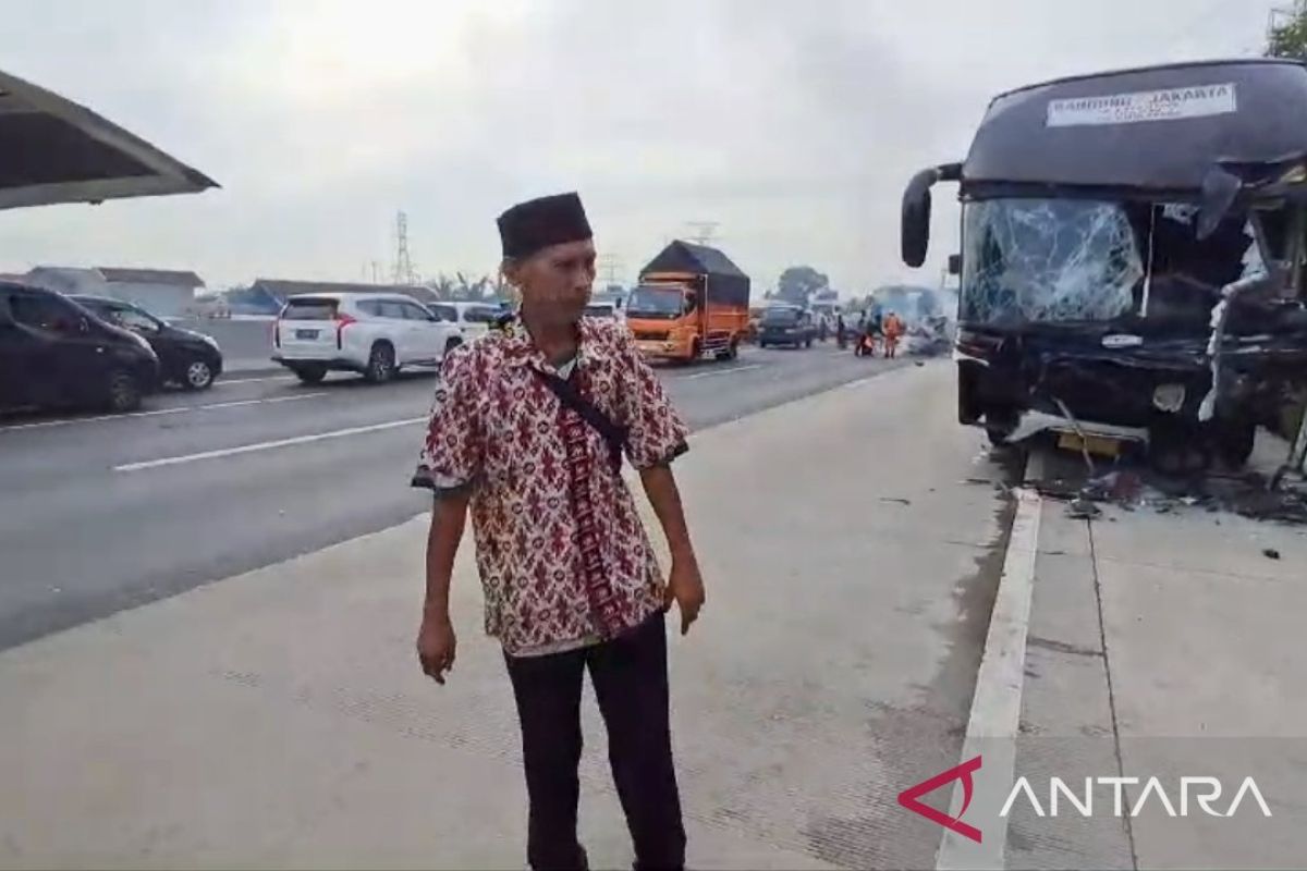 Sopir bus Primajasa sempat hindari Gran Max di KM 58 Tol Jakarta-Cikampek