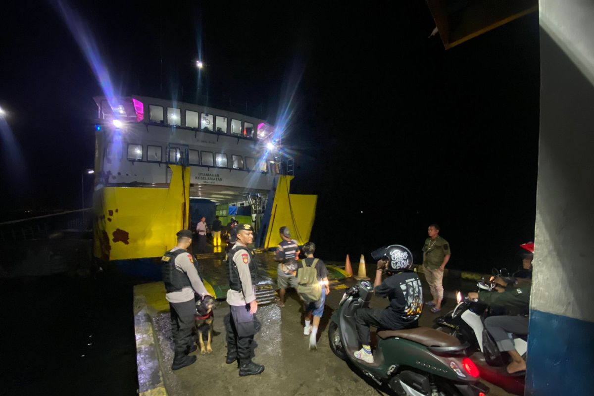 Polda Malut intensif patroli di pelabuhan pastikan arus mudik terkendali