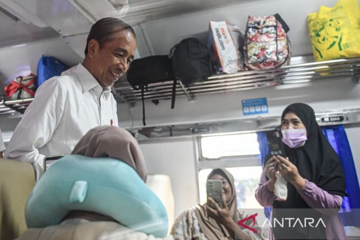 Presiden Jokowi sebut antrean pemudik Lebaran 2024 relatif terkendali