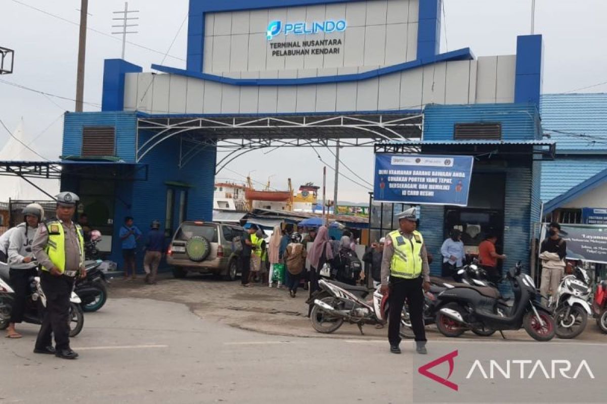 Polisi terapkan sistem satu pintu pembelian tiket di Pelabuhan Nusantara Kendari