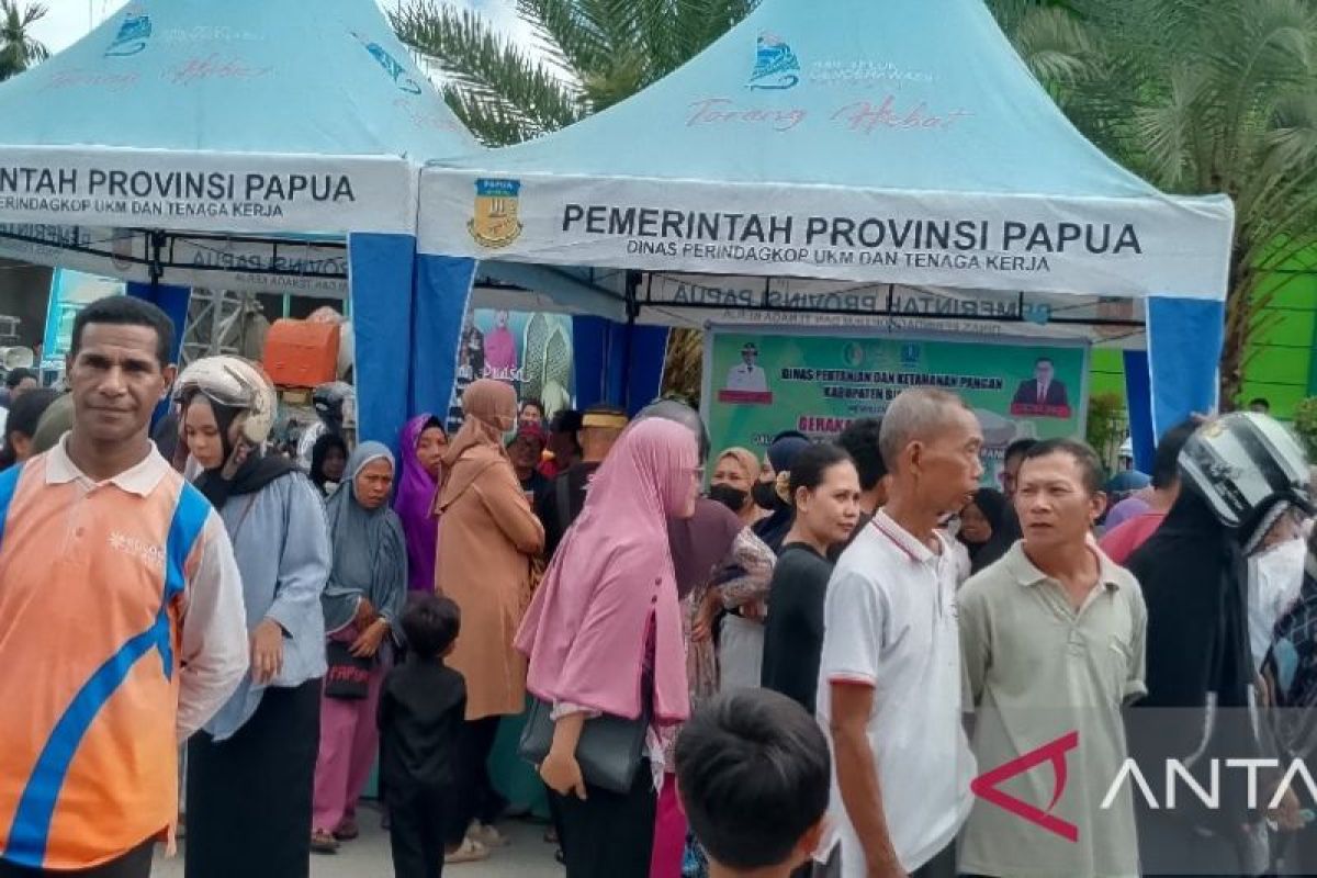 Pemkab Biak Numfor subsidi pasar murah keagamaan Idul Fitri Rp165 juta
