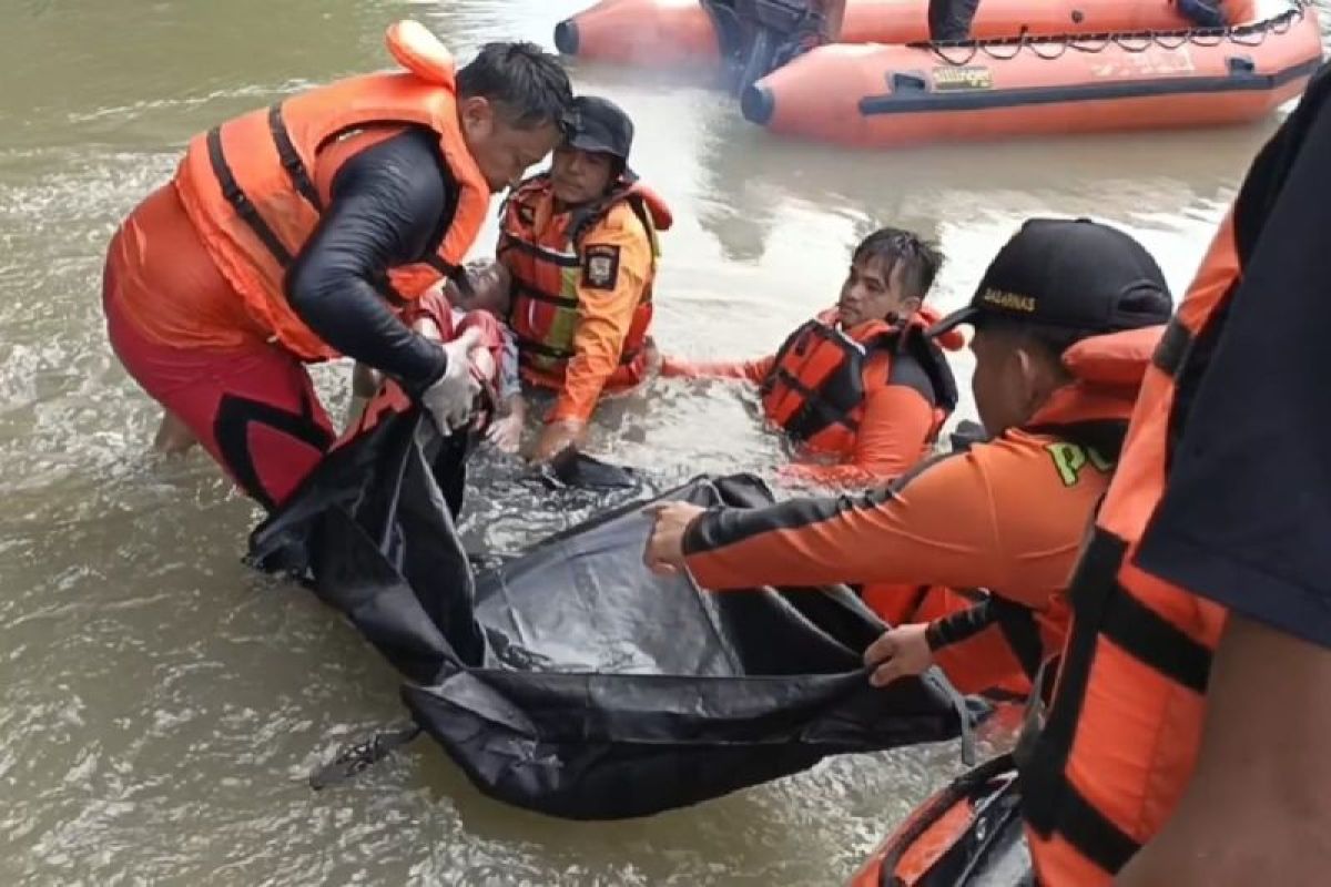 SAR Medan evakuasi anak delapan  tahun yang hanyut di Sungai Silau