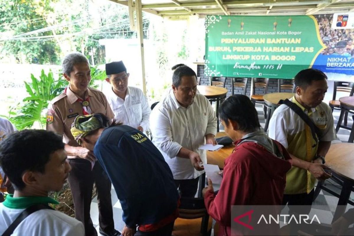 Baznas Kota Bogor salurkan ZIS kepada 400 mustahik di lingkup pemkot