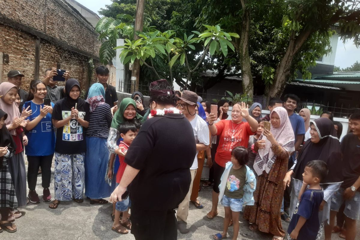 Peter Holly, pemenang X-Factor pulang kampung ke Pekanbaru disambut antusias warga