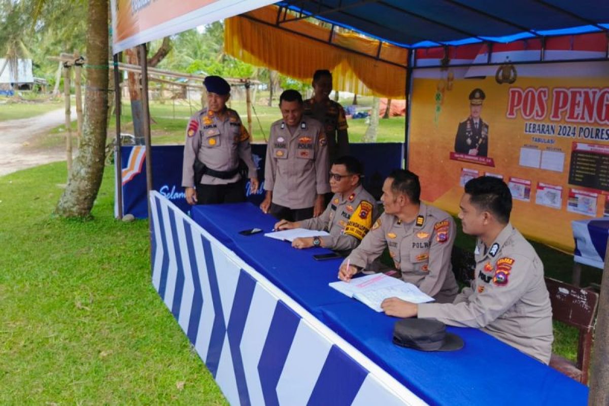 Polres Pasaman Barat siagakan personel pengamanan di tempat wisata