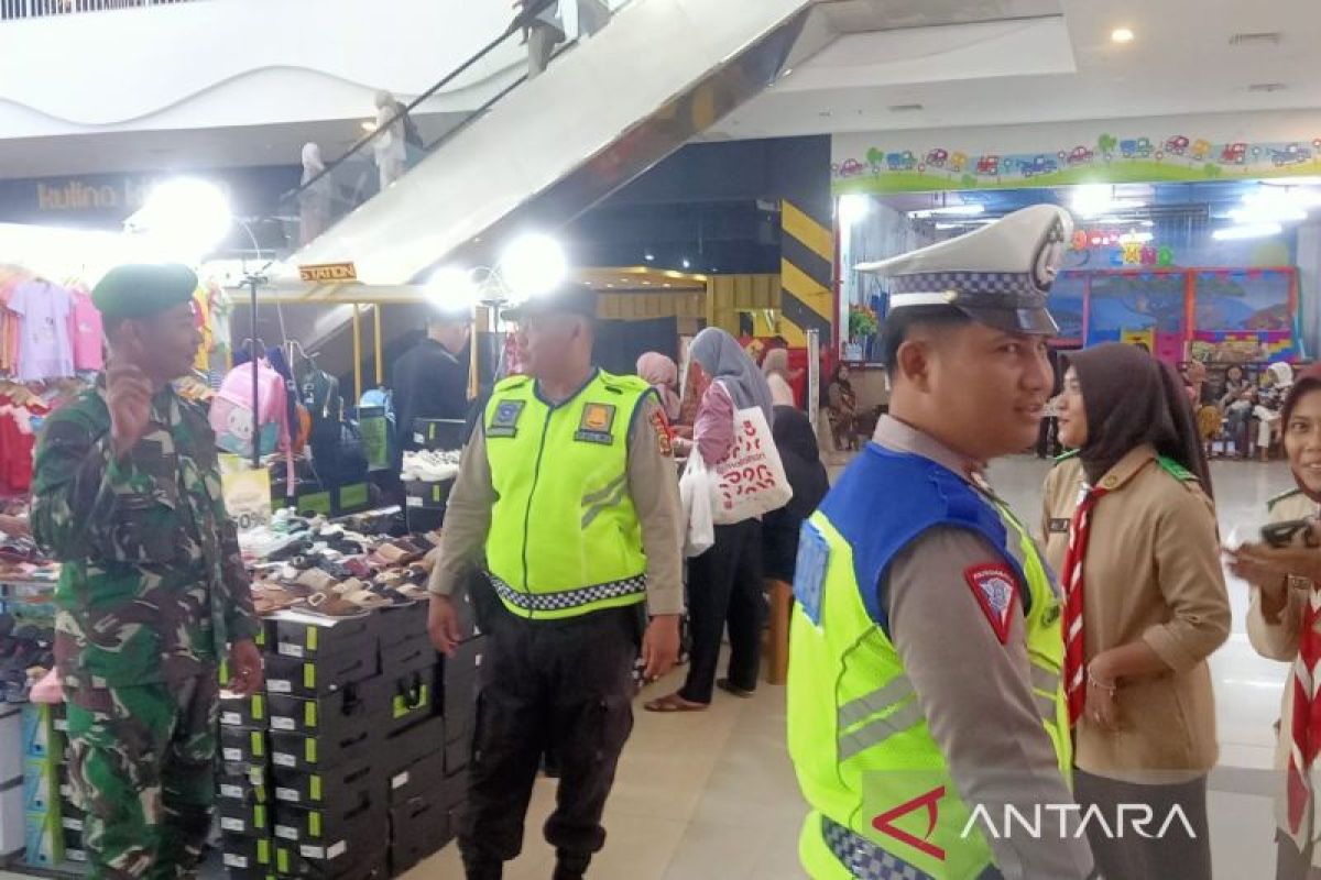 Polres OKU tingkatkan  pengamanan di pusat keramaian jelang Lebaran