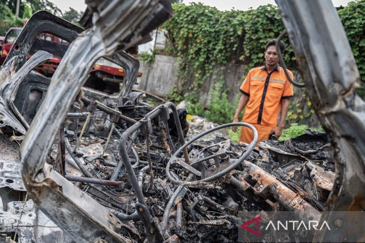 Hukum kemarin, kecelakaan di Km 58 hingga tahanan kabur ditembak