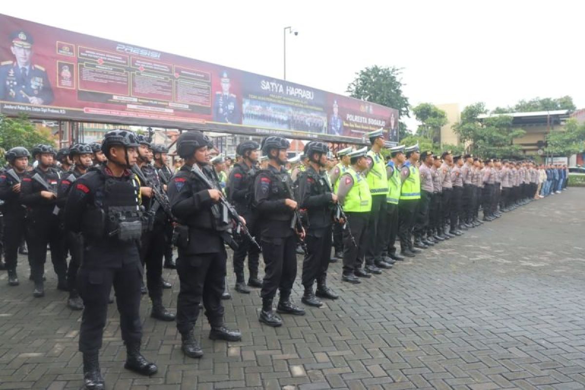 Sebanyak 1.200 Polisi amankan perayaan Idul Fitri di Sidoarjo