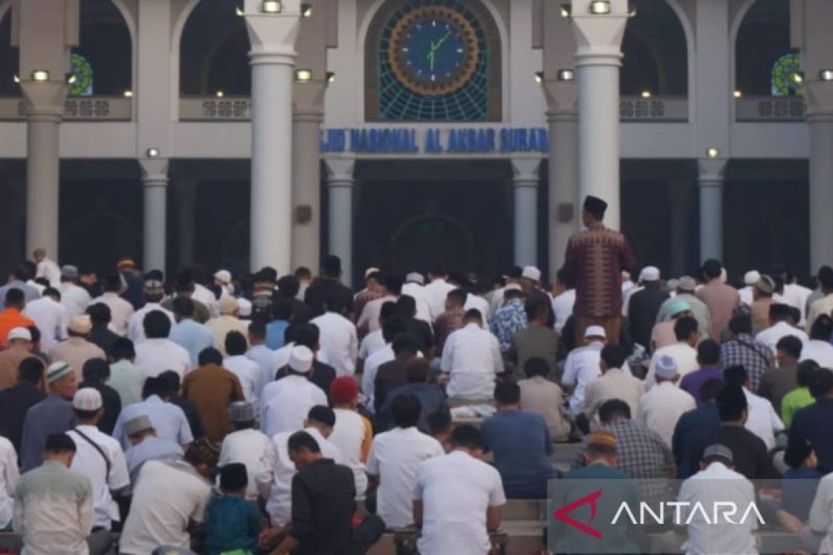 Puluhan ribu Umat Islam melaksanakan Shalat Id di MAS