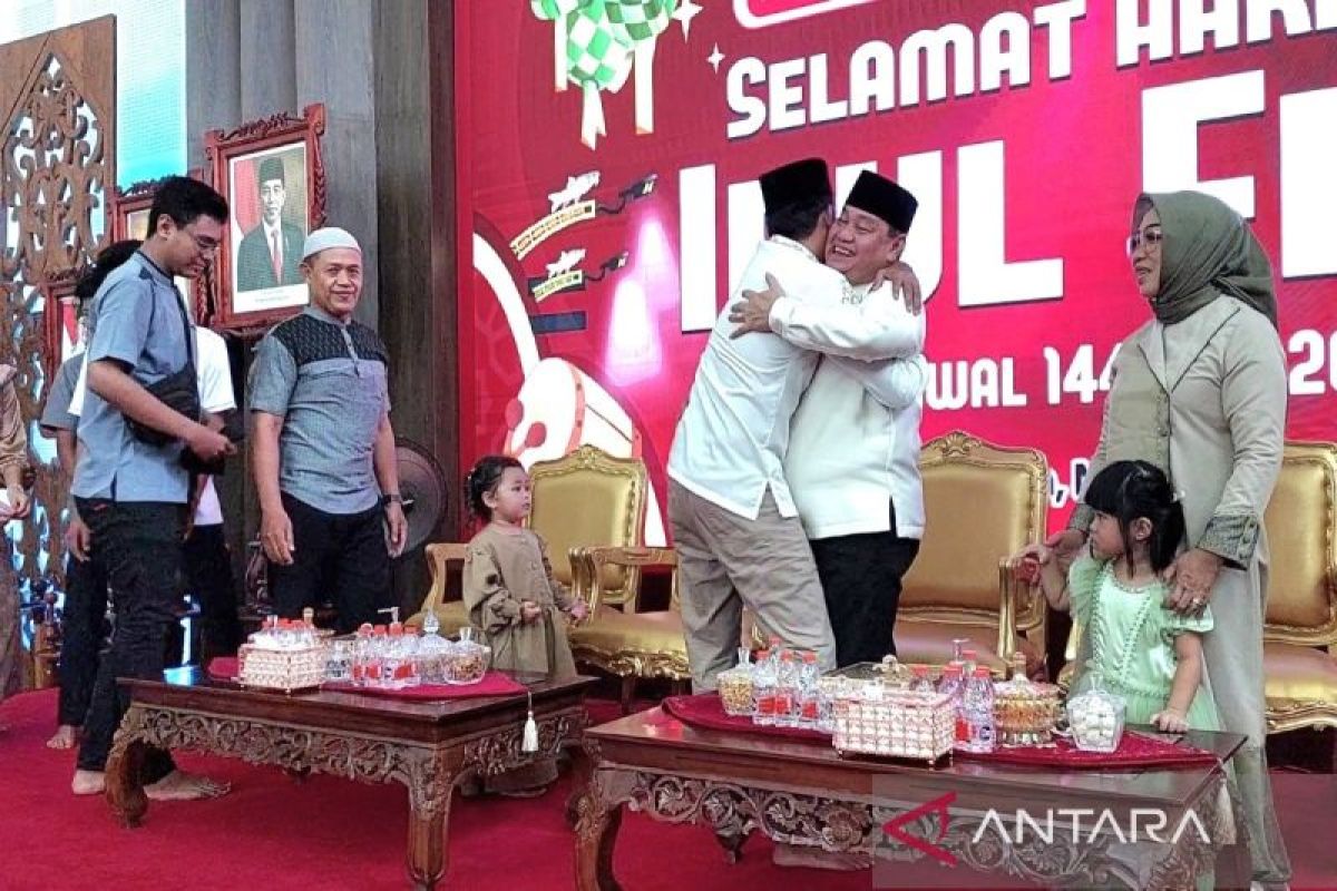 Warga antusias bersilaturahim dengan Bupati Kotim