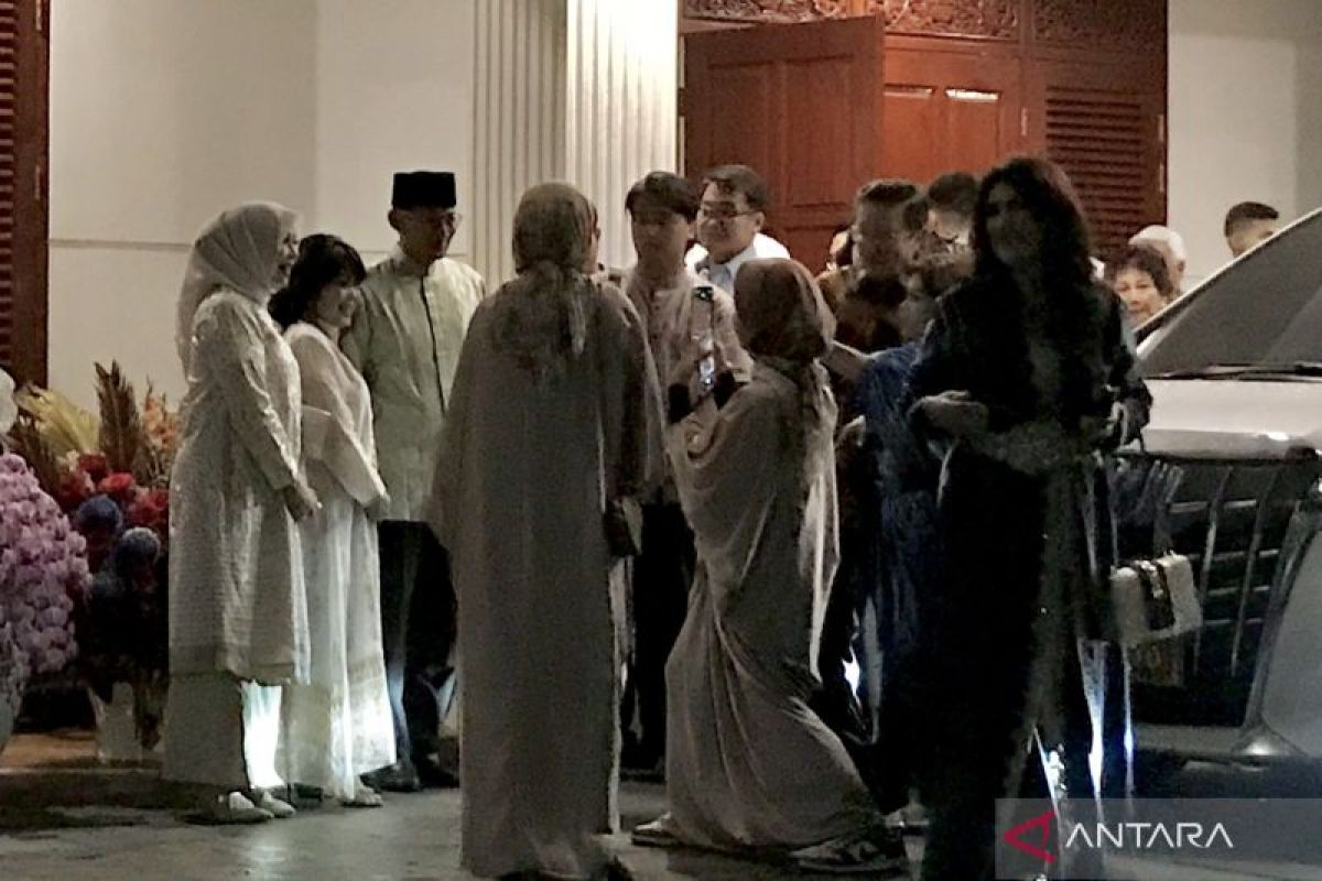 Sandiaga Uno manfaatkan momen Idul Fitri silaturahim ke rumah Prabowo