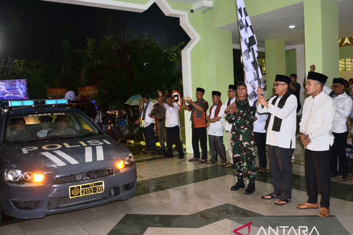 Dilepas Wako dan Wawako, Pawai Takbiran Sambut Lebaran 1445 H di Padang Berlangsung Semarak