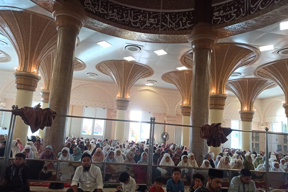 Bupati Pasaman Barat ajak warga rayakan Idul Fitri secara sederhana