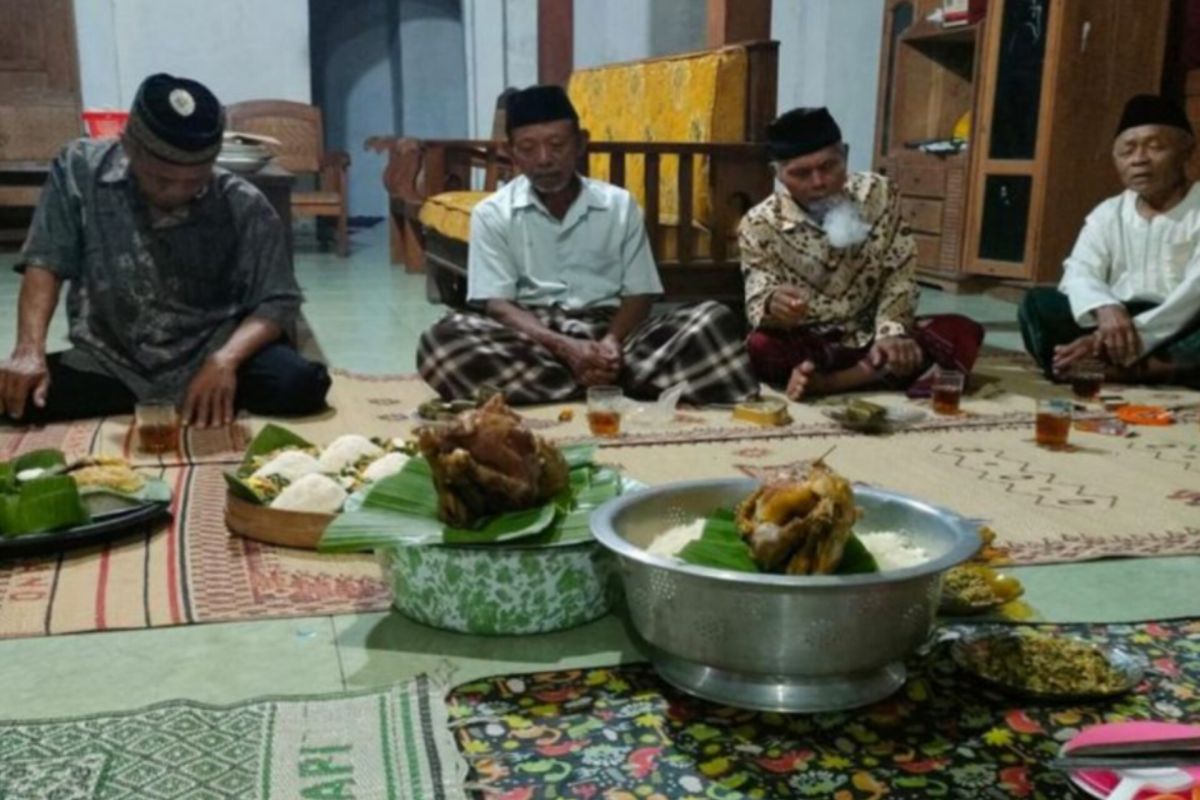 Melihat tradisi "Slametan" sambut 1 Syawal di Kalsel