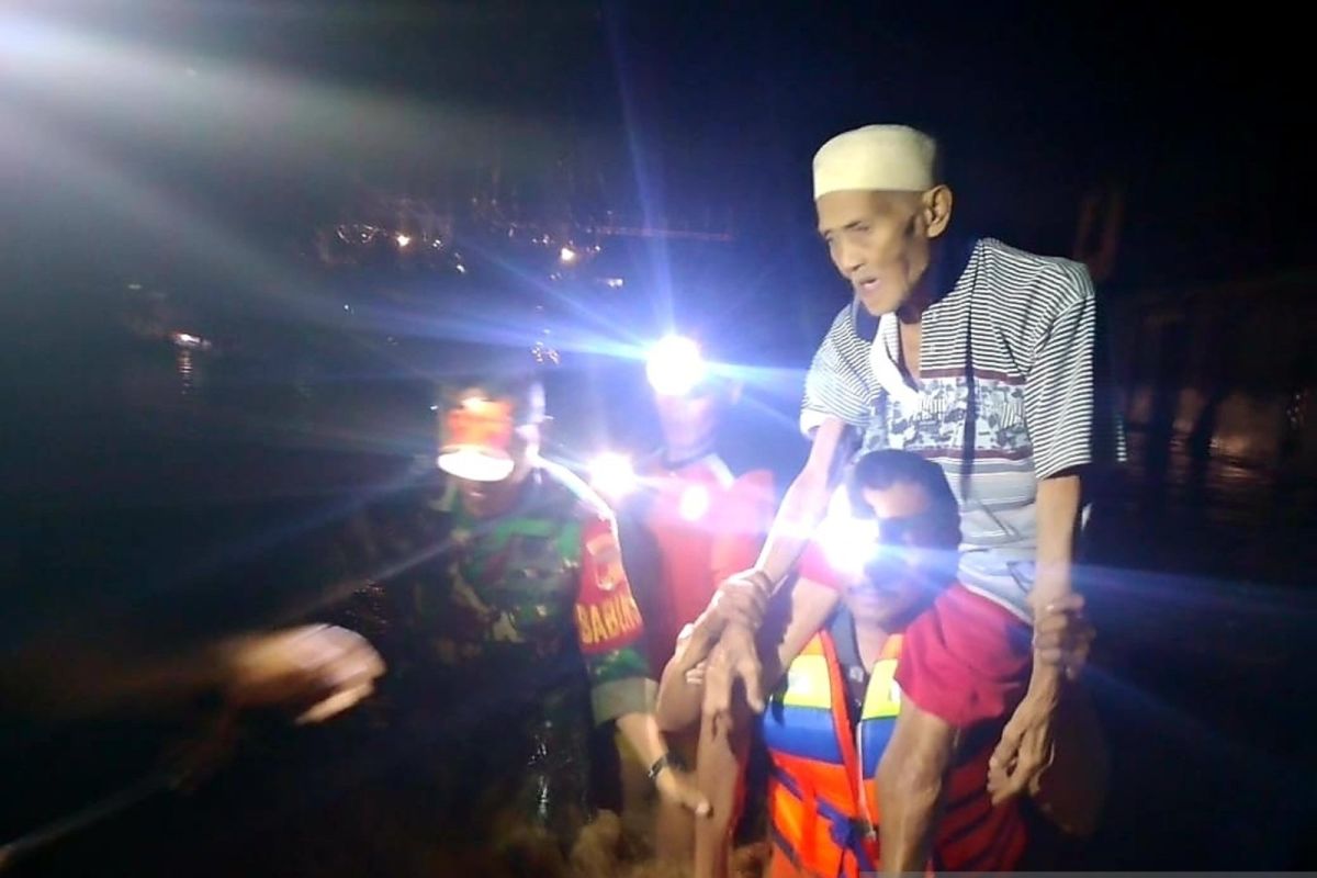 Bupati Gorontalo Utara sebut posko banjir tetap berikan pelayanan