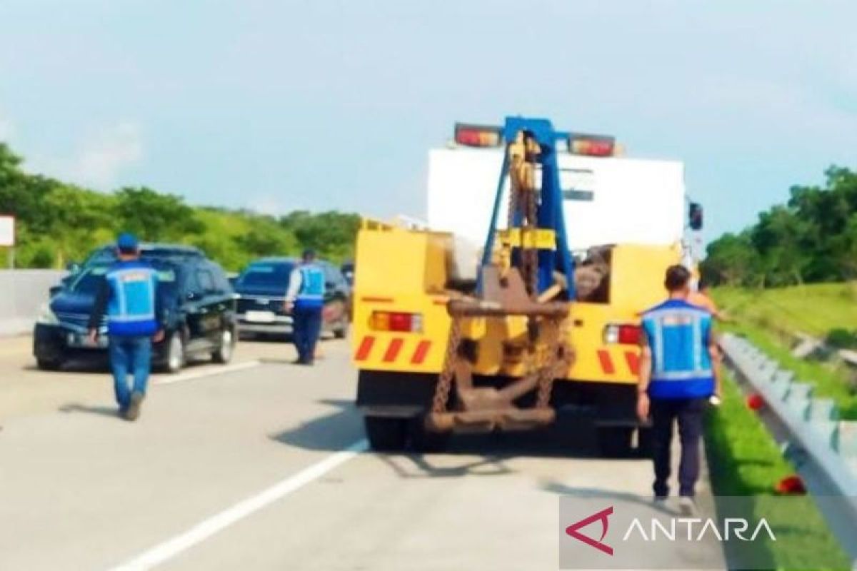 Jasamarga respons cepat kecelakaan tunggal di Tol Batang-Semarang