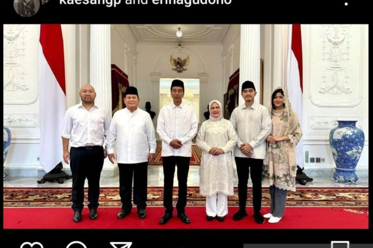 Prabowo-putranya datangi Istana
