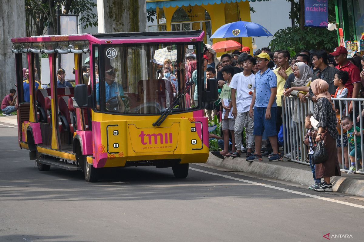 Pengunjung TMII Jakarta capai 140 ribu orang selama libur Lebaran