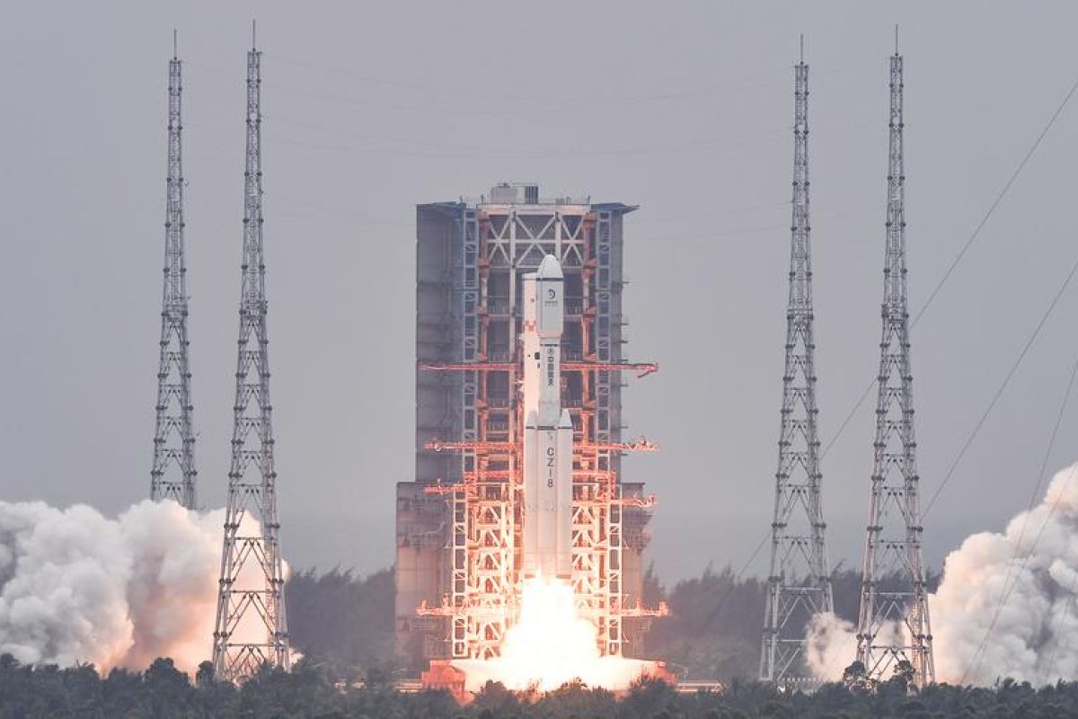 China sukses luncurkan satelit relai Queqiao-2 untuk eksplorasi Bulan