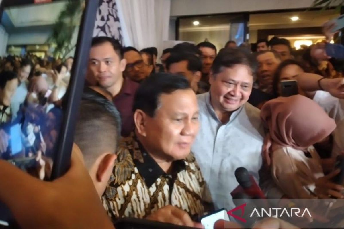 Kemarin, Prabowo sambangi Presiden hingga posisi Maruarar di Gerindra