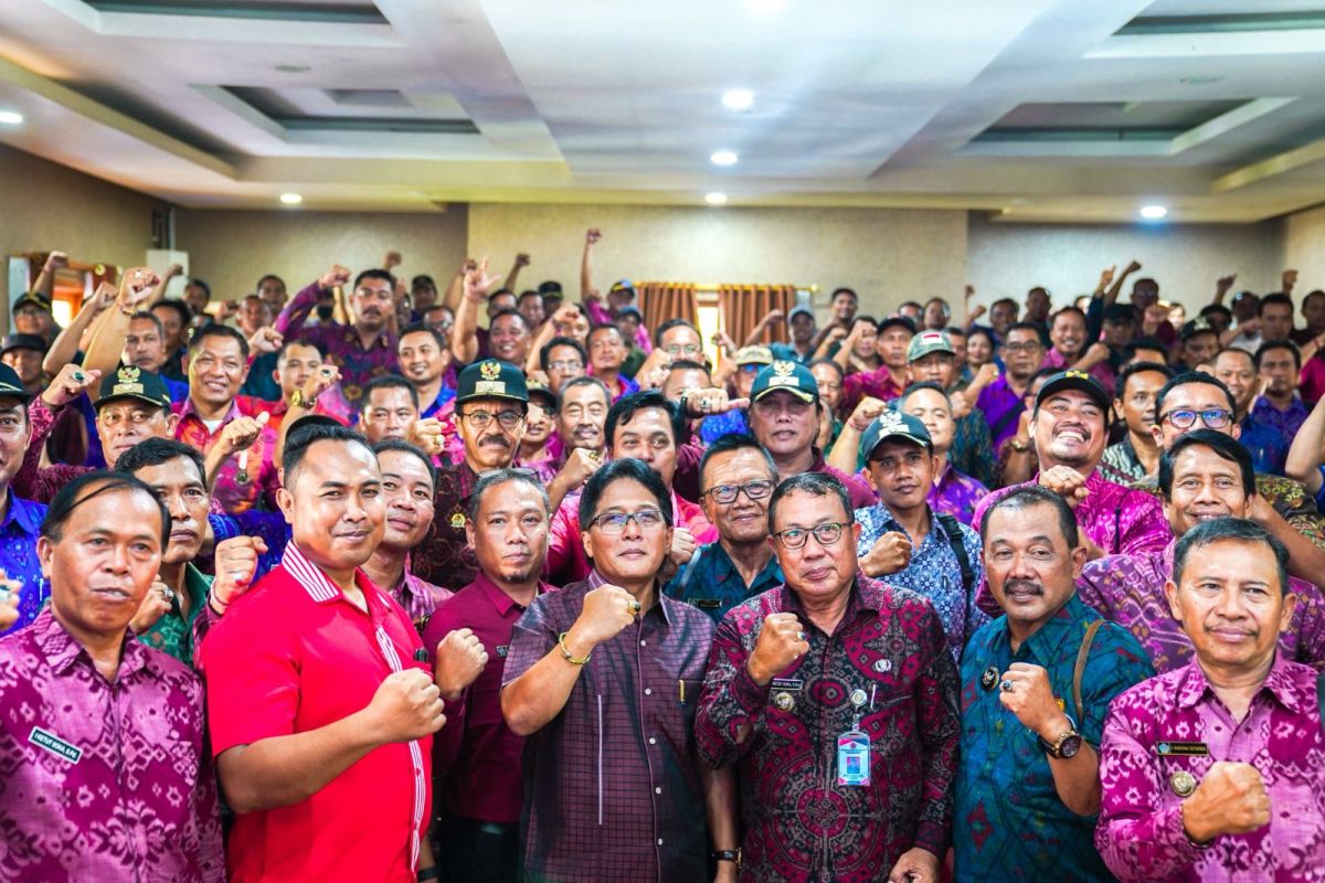 Bupati Badung diskusi BKK dengan 129 kades se-Kabupaten Buleleng