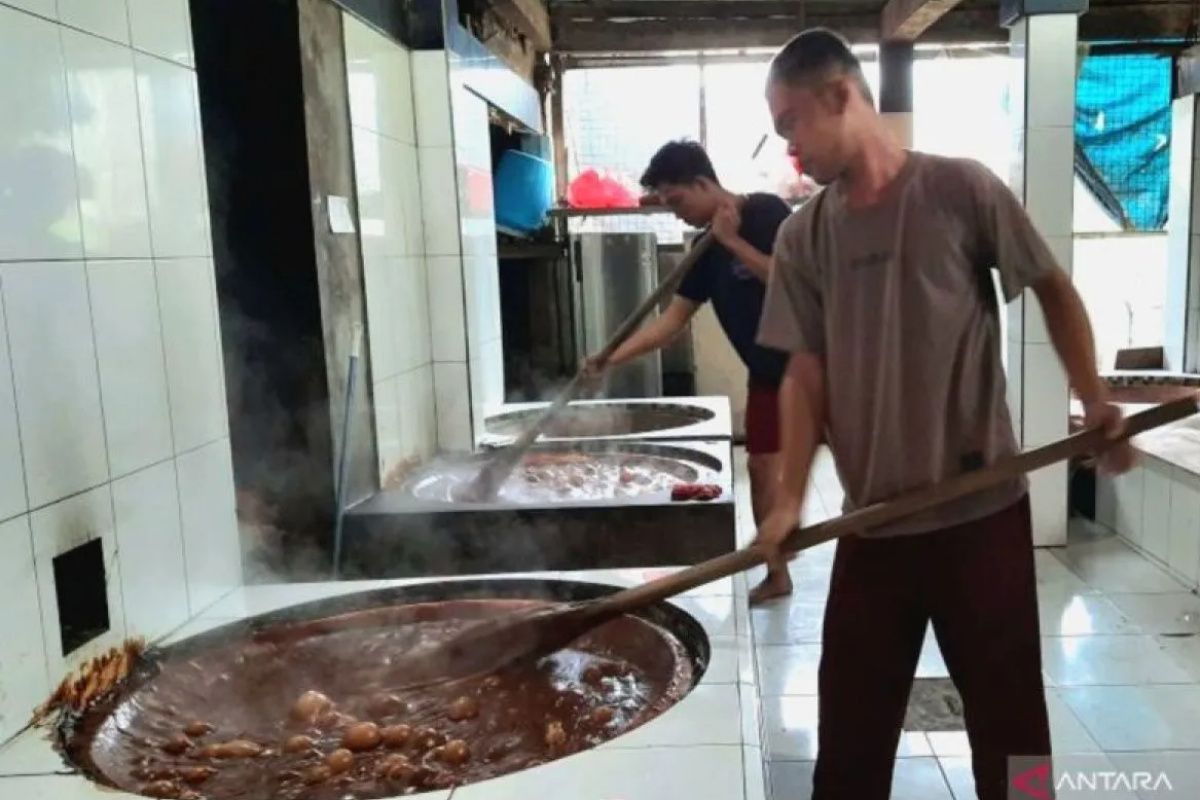 DKI kemarin, suasana libur Lebaran hingga makanan khas Jakarta